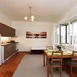 Cisarka Apartment *